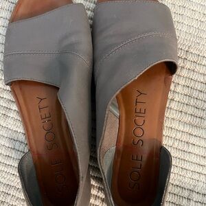 Sole Society Women's Taupe Open-Toe Mules